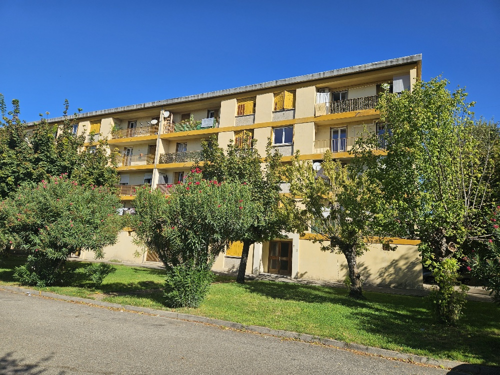 Appartement à vendre à Bollene, 70 m², 3 pièces – photo 2 sur 11