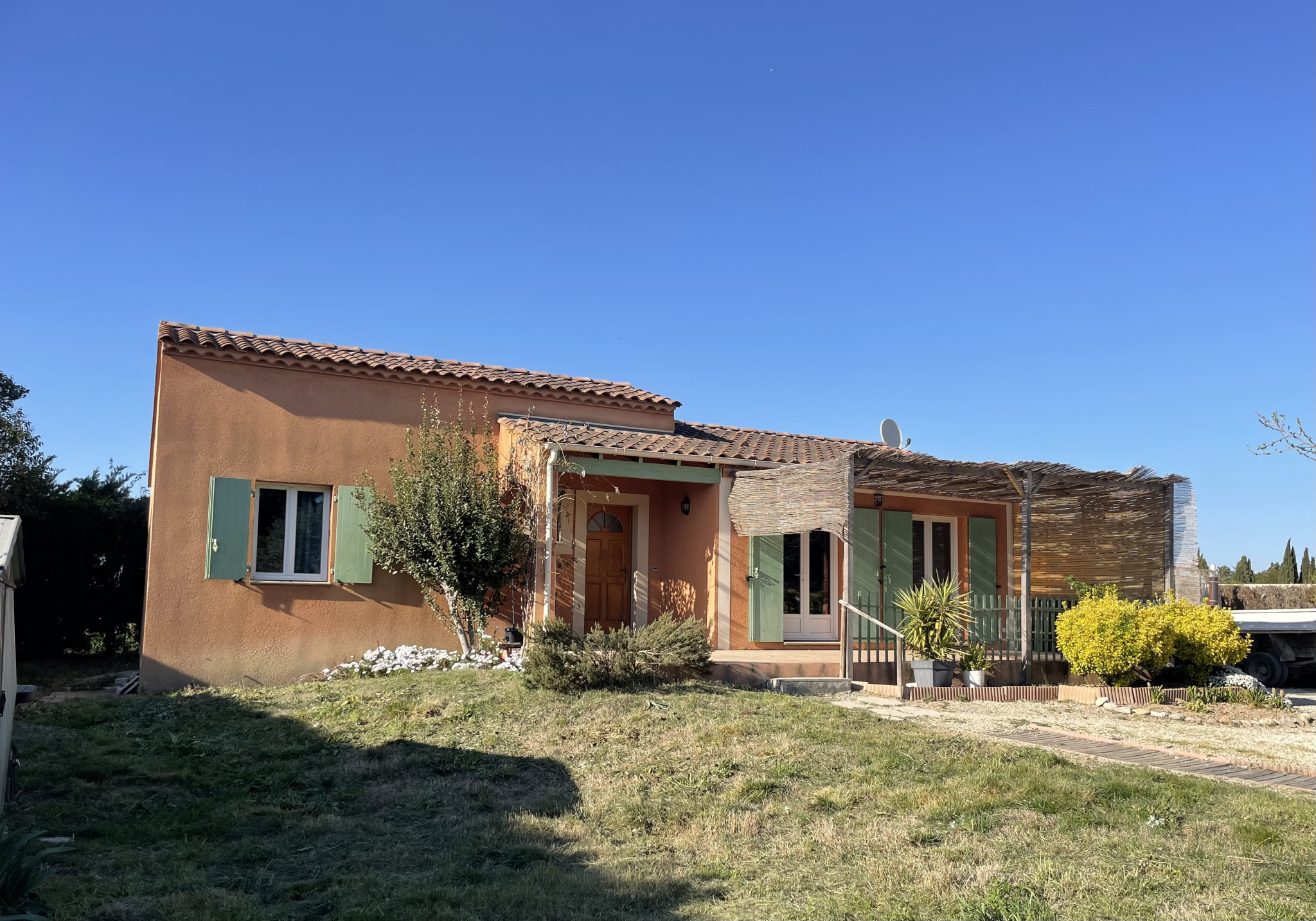 Maison à vendre à Violes, 90 m², 4 pièces – photo 2 sur 5